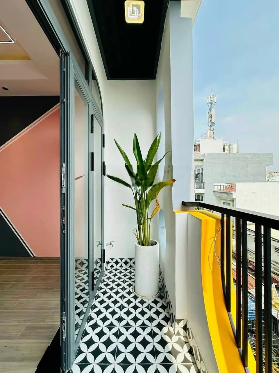 Bán lỗ bán gấp nhà hẻm xe hơi Tân Canh, Phường 1, Tân Bình. Giá chỉ 3,89 tỷ. 60m2. 0906 806 *** Ngân