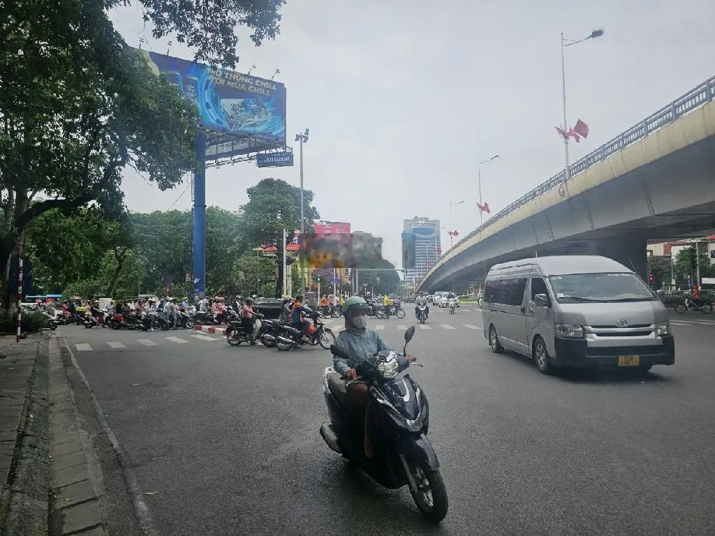 Nhà mặt phố trần duy hưng-vỉa hè rộng-kinh doanh đỉnh-ô tô 67m2 chỉ 32,5 tỷ