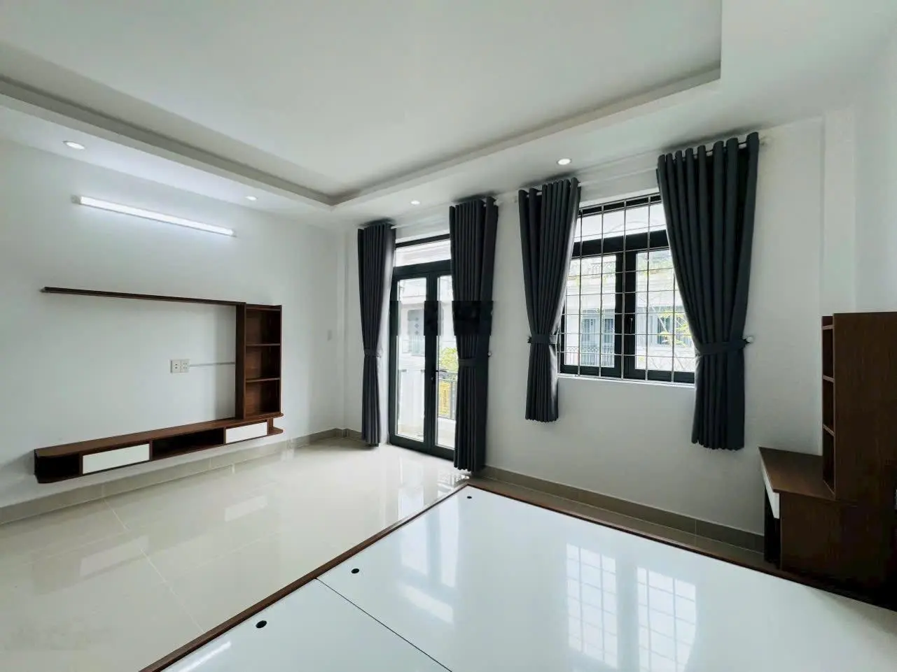 Bán nhà tân cổ điển-khu dân cư huỳnh tấn phát
