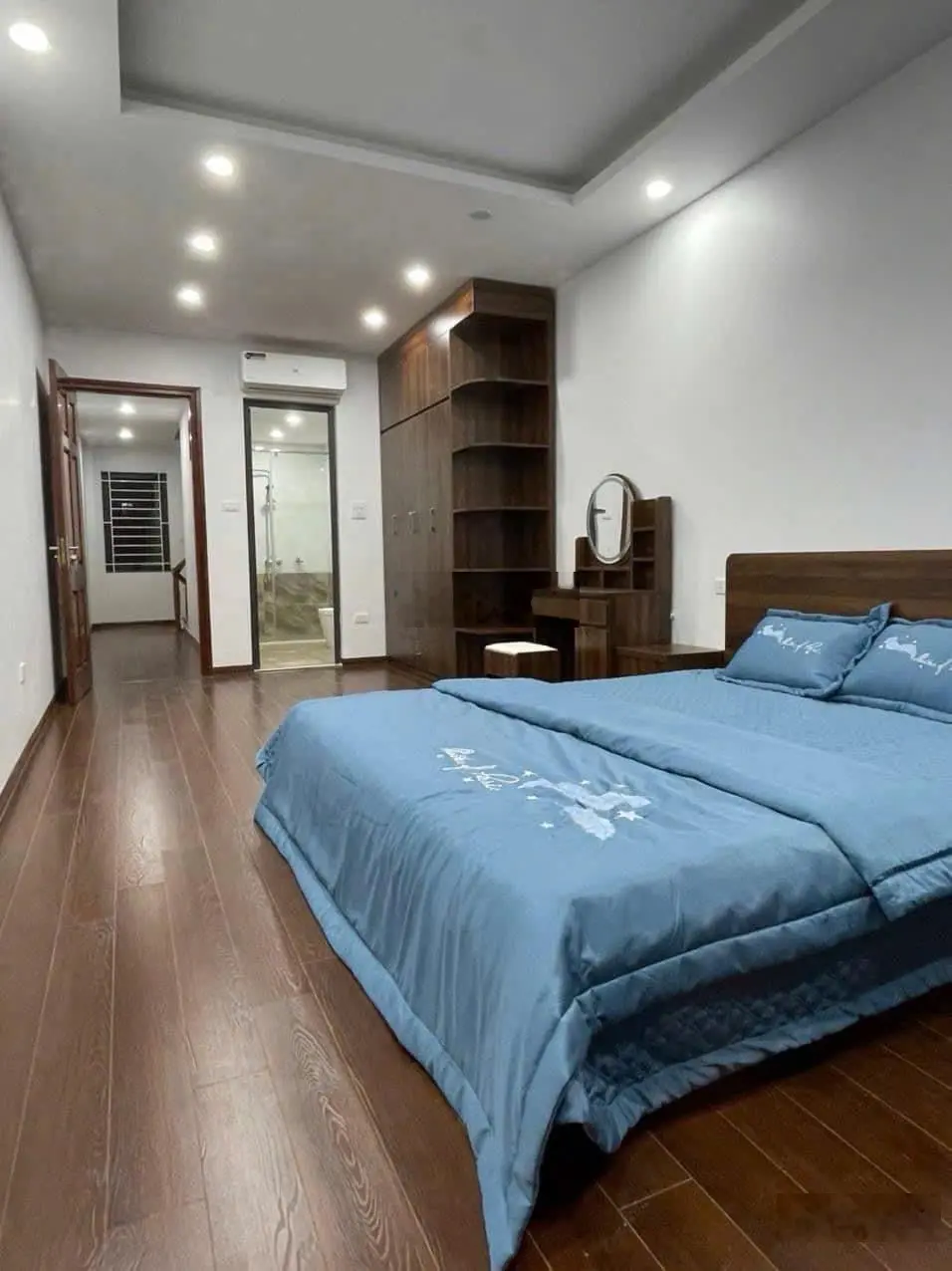 Bán nhà Ngọc Thụy, Long Biên. 5 tầng 46m2 nhà mới, trc nhà ô tô tránh, garra, 200m ra công viên NT