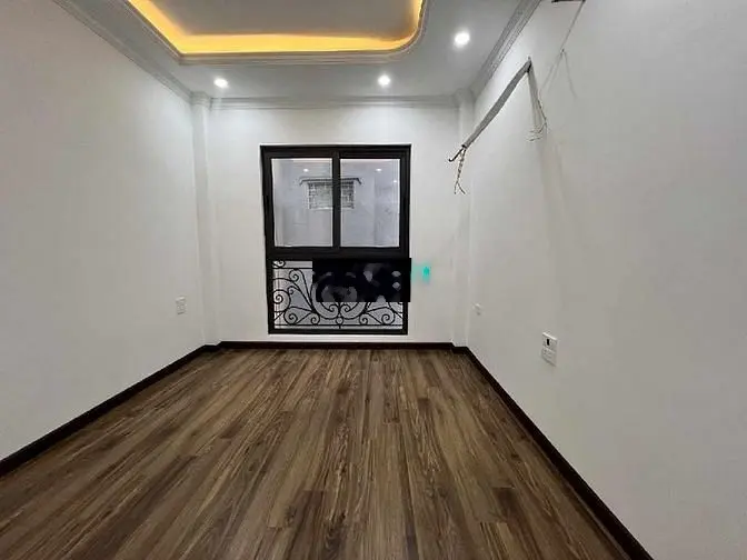 Nhà Trần Khát Chân, siêu rẻ, hiếm, thoáng sáng, 5 tầng, 37m2