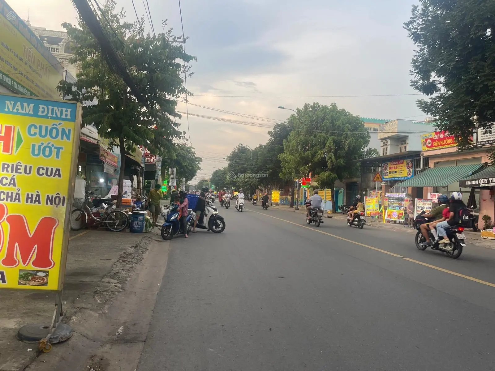 Bán lô đất mặt tiền Dương Thị Mười hướng tây bắc, diện tích 4.60x18 đất ở giá 8.2 tỷ LH 0919 147 ***