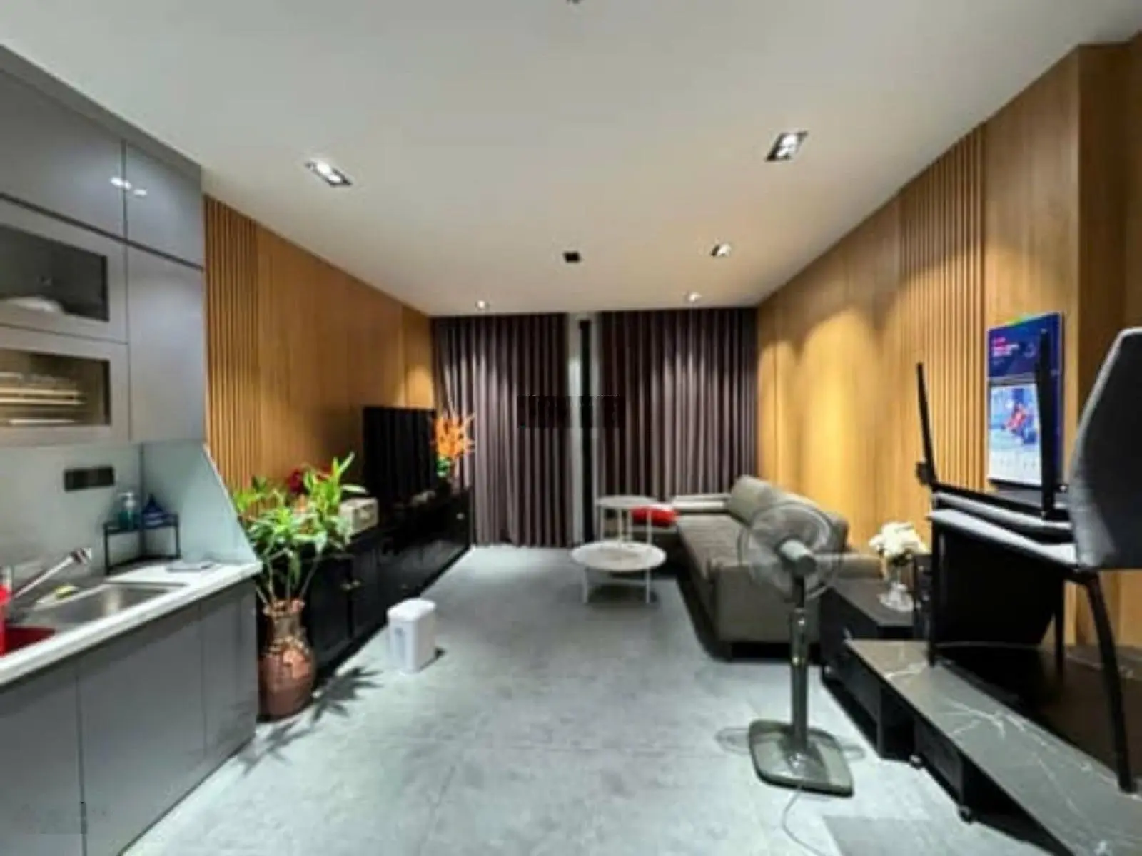 14.8 tỷ! Bán nhà phân lô Phố Lạc Trung 40m2 x 4T, MT 4m. LH: 0975 997 ***