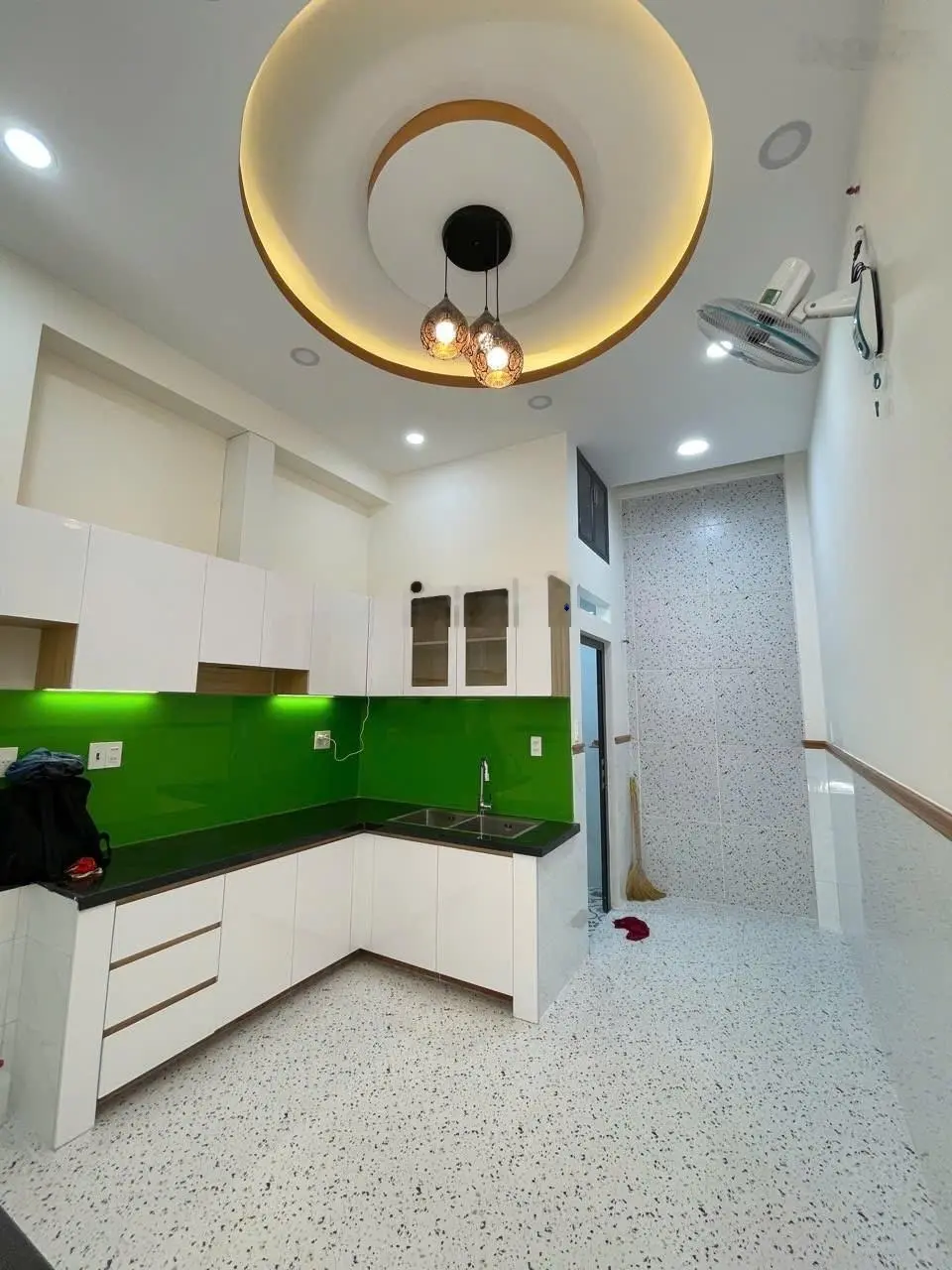 Bán nhà HẺM ÔTÔ ĐỖ CỬA Âu Cơ Tân Bình, 4 tầng, sổ vuông A4, chỉ 6.x tỷ