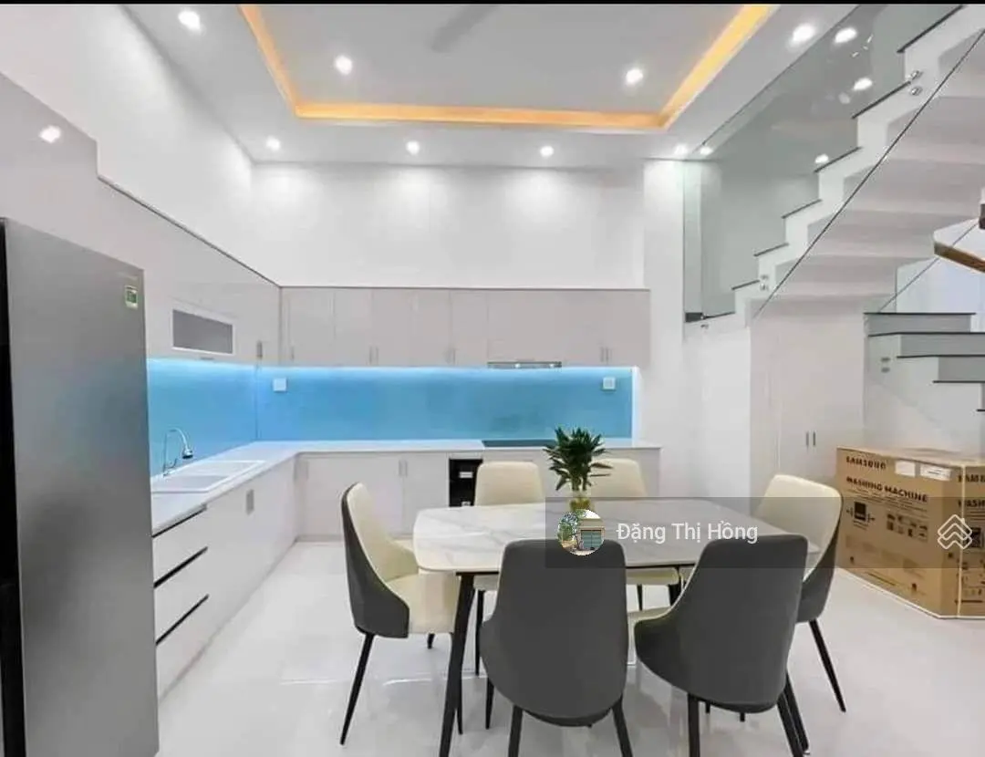 Bán gấp nhà đường Nguyễn Hữu Trí 70m2 ngay dưới chân cầu Chợ Đệm, SHR, đang cho thuê 6tr/th