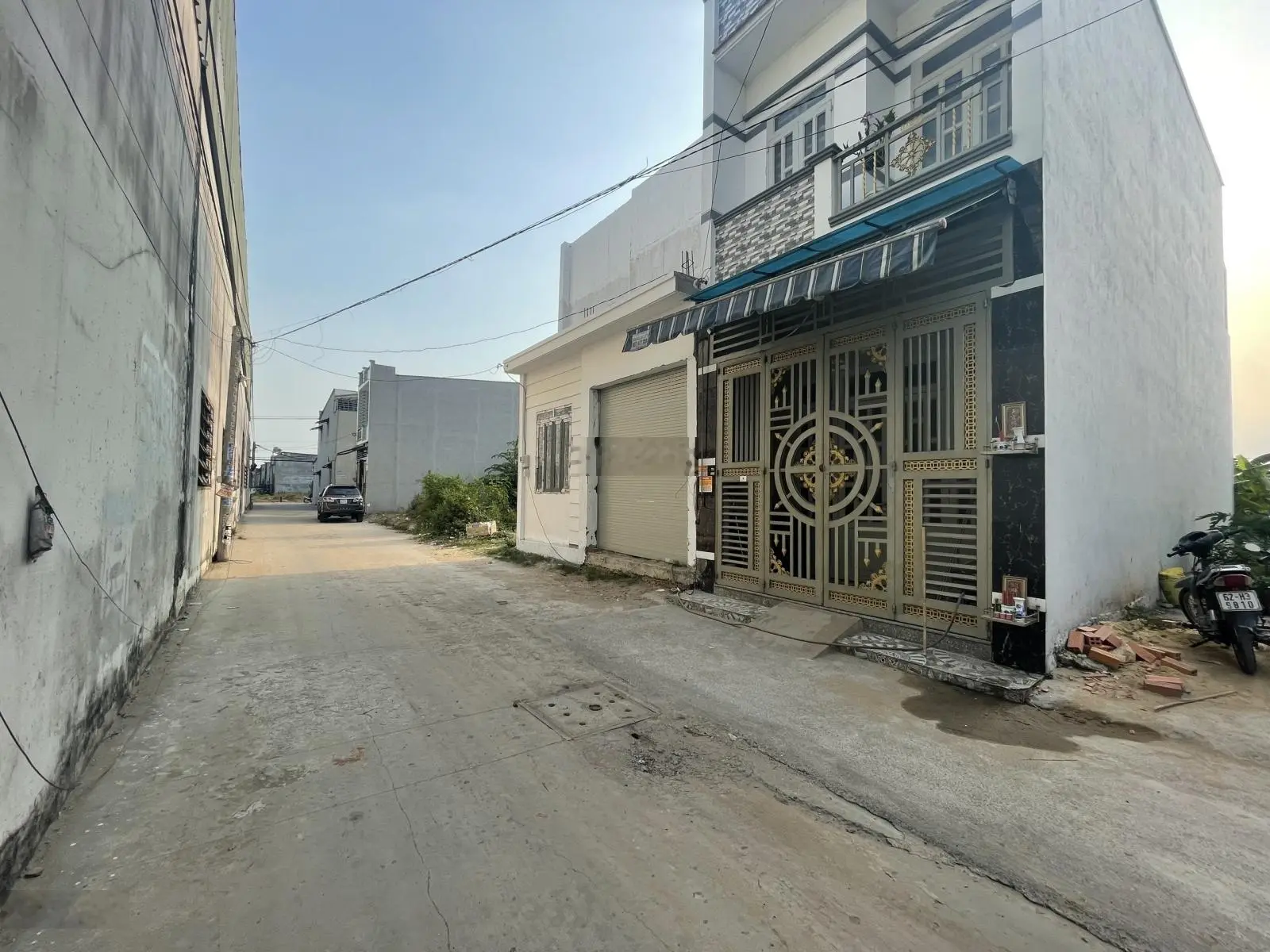 Cần tiền bán nhanh miếng đất ngay chợ phường 7, Bến Tre DT 99,9m2, SHR, full thổ cư