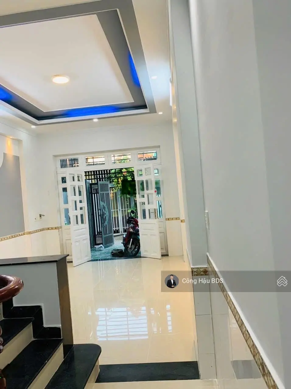 Nhà Trệt Lầu ngay TTHC Tp. Dĩ An. Đường Ngô Văn Sở. DT: 72M2. Gồm 3 PN- 2 WC. Giá: 3.45 Tỷ TL