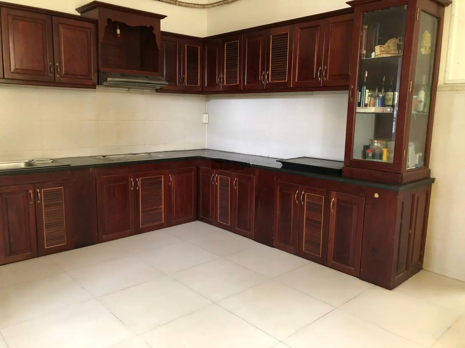Nhà chính chủ 208,7m2, sổ hồng, full nội thất, 1 lầu, ban công, Gò Dầu, Tây Ninh (có thương lượng)