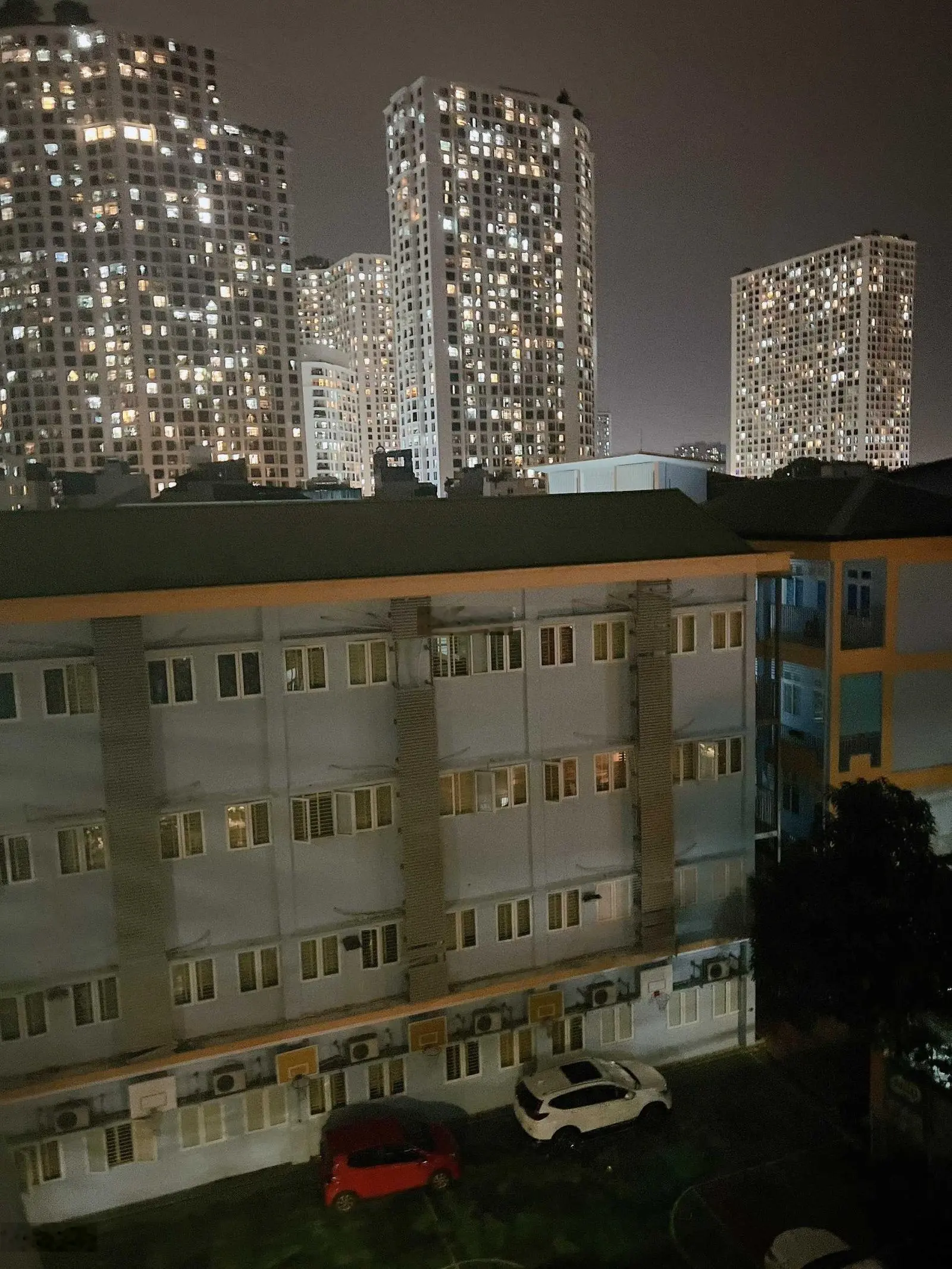 Chính chủ bán nhà 6 tầng thang máy phố Chính Kinh ô tô cách nhà 10m giá 9.9 tỷ Lh 0964 298 ***