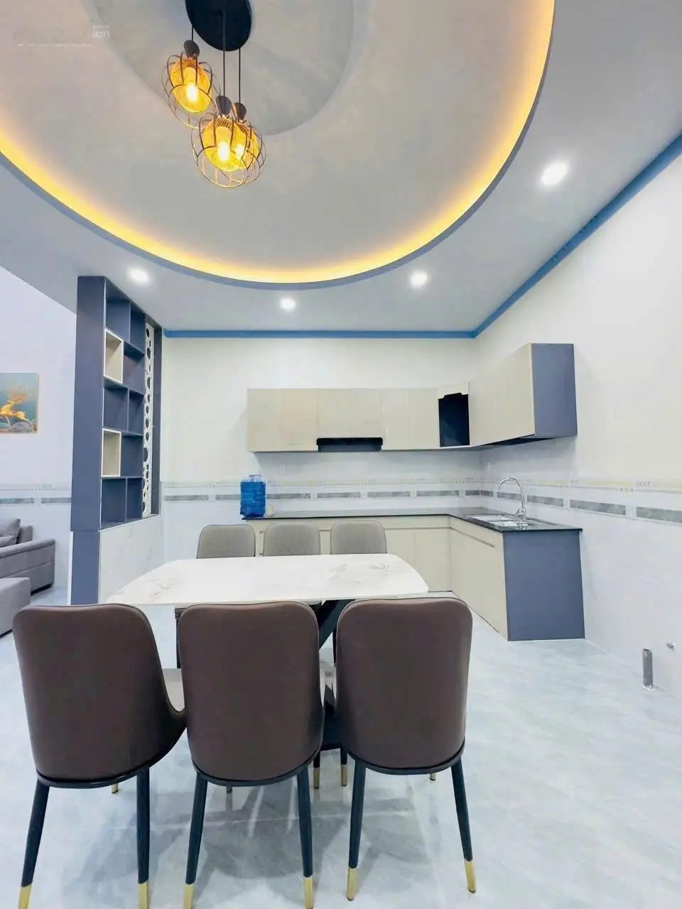 Em bán nhà gác lửng ngay UBND xã Bình Lợi cả nhà cả đất giá 1ty4 bao phí sang tên LH 0823312333