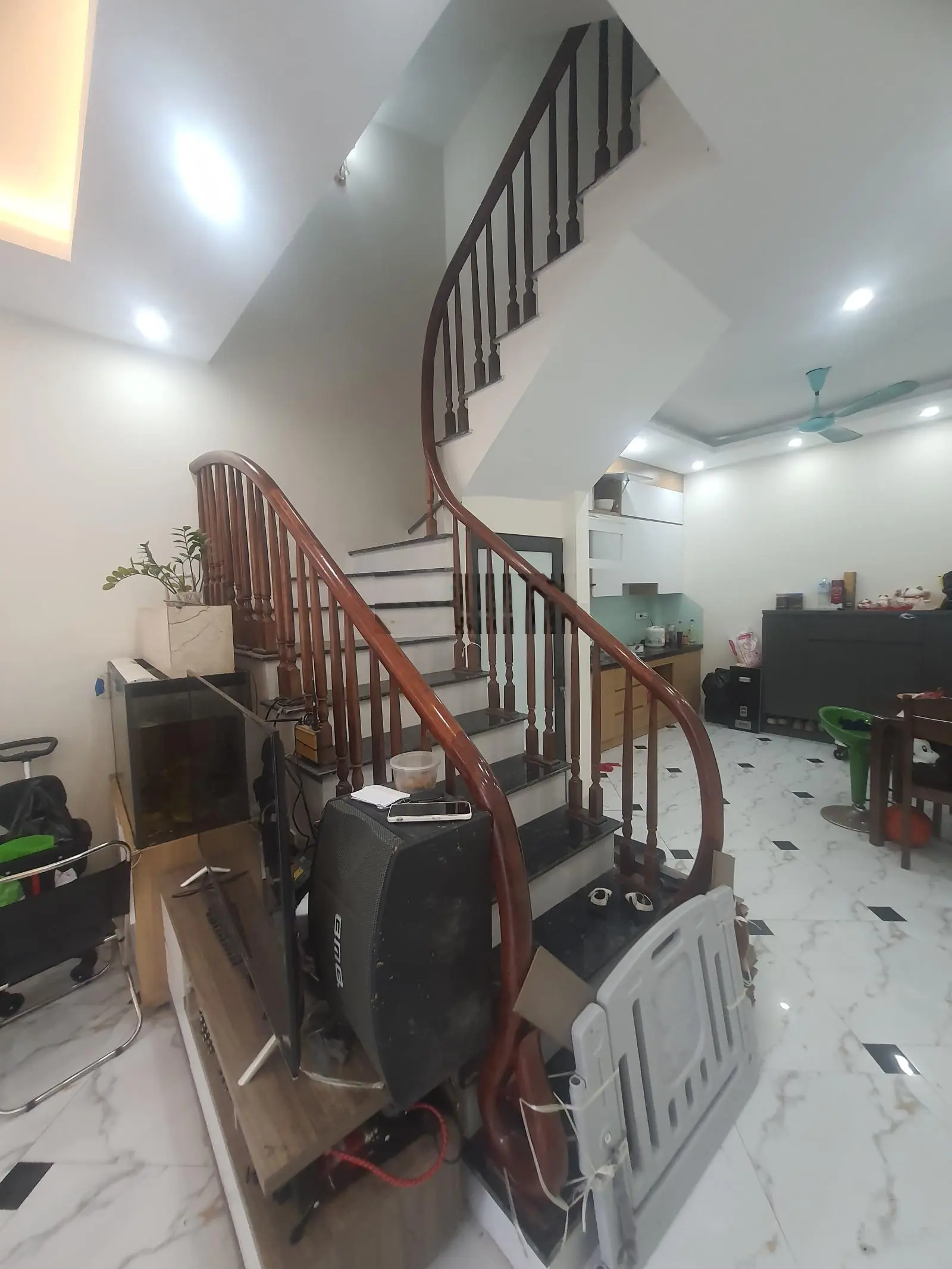 Bán nhà riêng Di Trạch Hoài Đức 40m2 MT 4m, 4 tầng, nhỉnh 4 tỷ