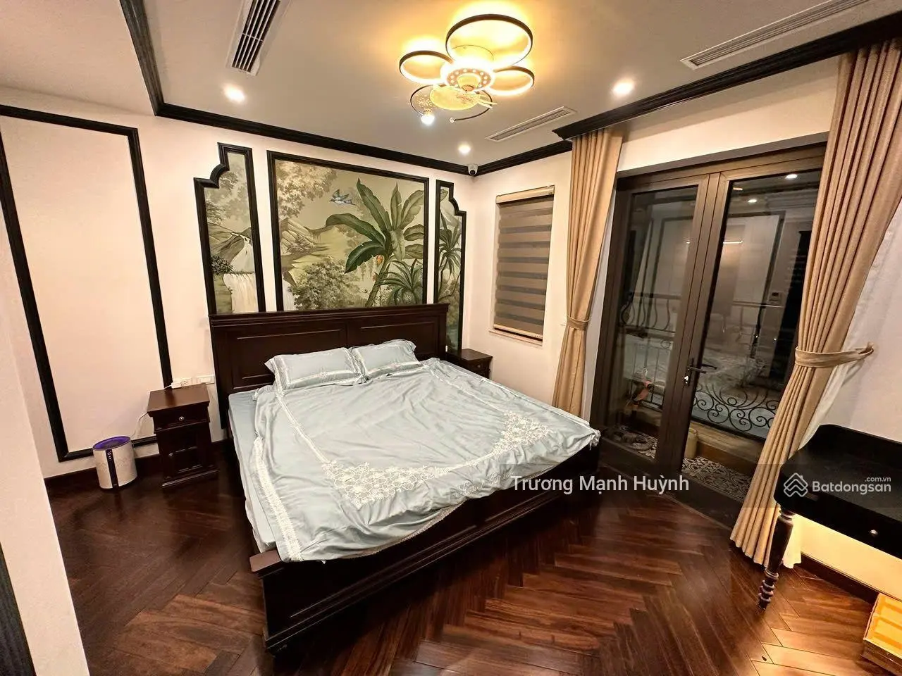 Bán nhà mặt Đường Phạm Văn Đồng lô góc 46m2 6 tầng Mt10m chào 22 tỷ .sát Hồ T Mậu. Mai Dịch, CGHN