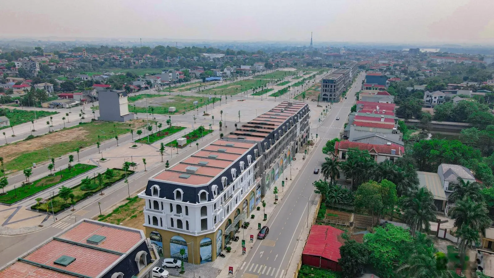 Cần bán nhà 5 tầng mặt phố kinh doanh trung tâm Phú Thọ chỉ từ 1,8 tỷ