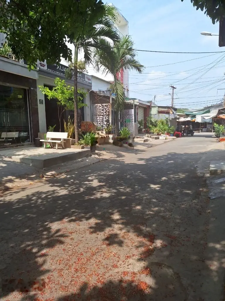 Nhà 5 tầng KDC Nam Long, Hà Huy Giáp, phường Thạnh Lộc, Q12, dt 82,5m2 (5mx16,5m) Hẻm 8m thông