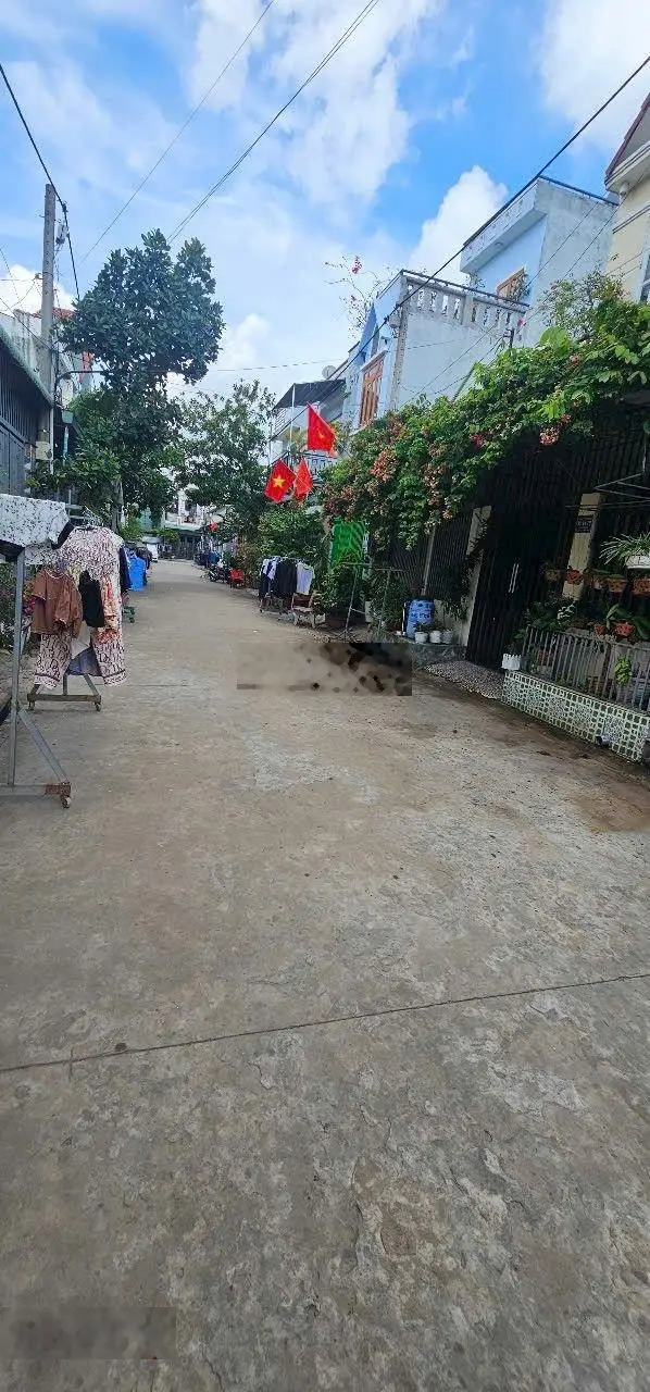 Nhà cấp 4 DT 99.8m2 sổ hồng riêng gần đường Trần Thị Dương