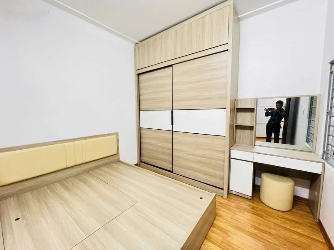Bán nhà ngõ 79 Cầu Giấy, MT 5M, tặng nội thất, giá 7 Tỷ 250 Triệu