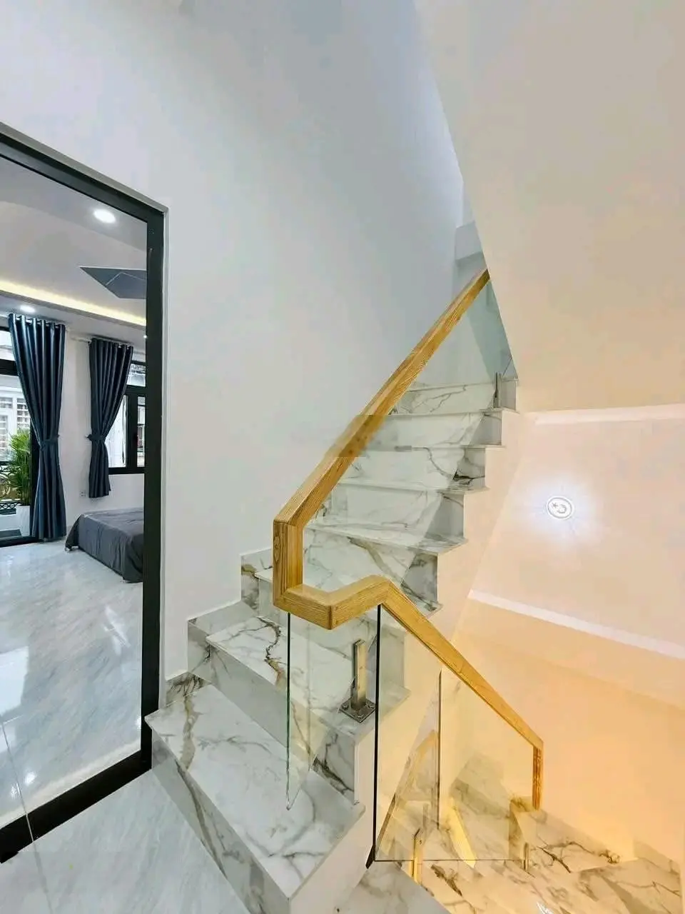 Cần bán căn nhà đẹp giá tốt Phan Chu Trinh - P. 12 - Bình Thạnh, cho thuê 24tr, giá 3tỷ270/75,4m2