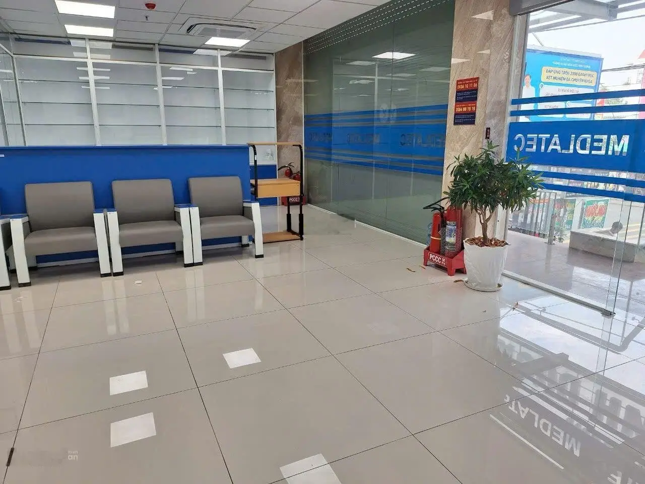 Tòa nhà văn phòng trụ sở công ty mặt tiền kinh doanh KDC Việt Sing, P. Thuận Giao, TP. Thuận An