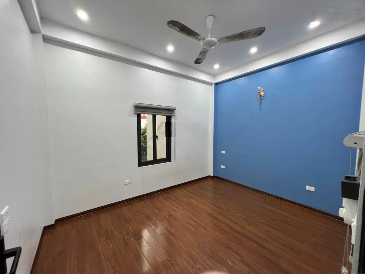Cần bán nhà - Ngô Thì Nhậm - Quận Hà Đông - 2 mặt thoáng sổ đỏ pháp lý chuẩn vuông vắn