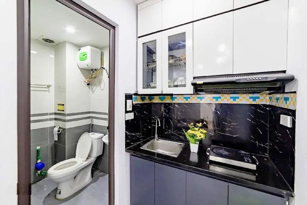 Bán nhà Cầu Diễn, 65m2, MT 6,5, 7p khép kín, DT 30tr/th. Ô tô đỗ 10m, 8,5 tỷ. 0985 387 ***