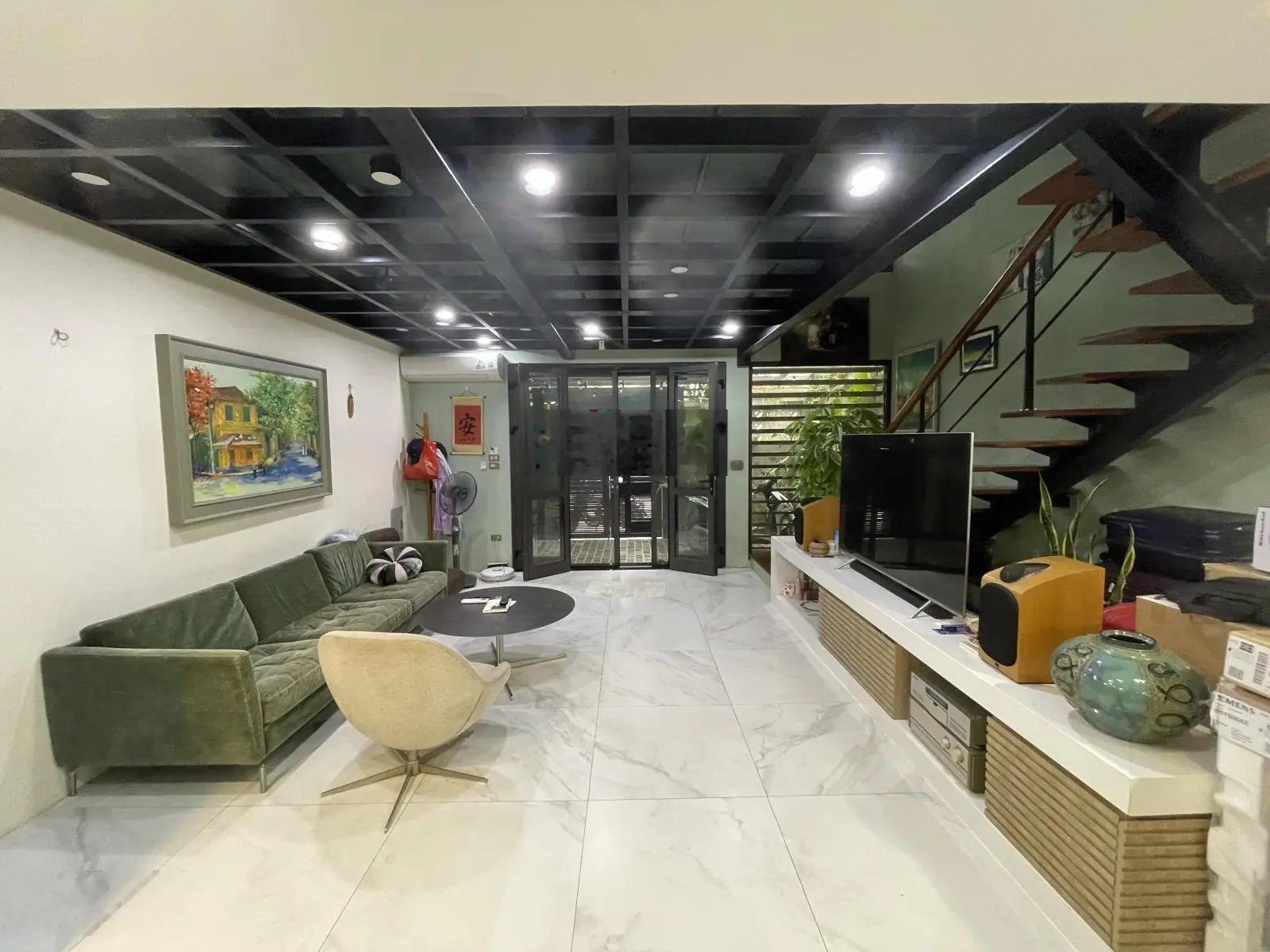 Căn nhà đẹp 3 ngủ ngõ xe hơi tránh nhau ở khu Âu Cơ, Tây Hồ bán giá rẻ