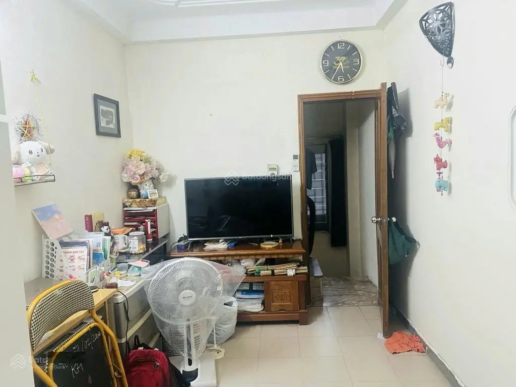 Nhà phố Khâm Thiên, 5 tầng, gần phố, kinh doanh tốt.