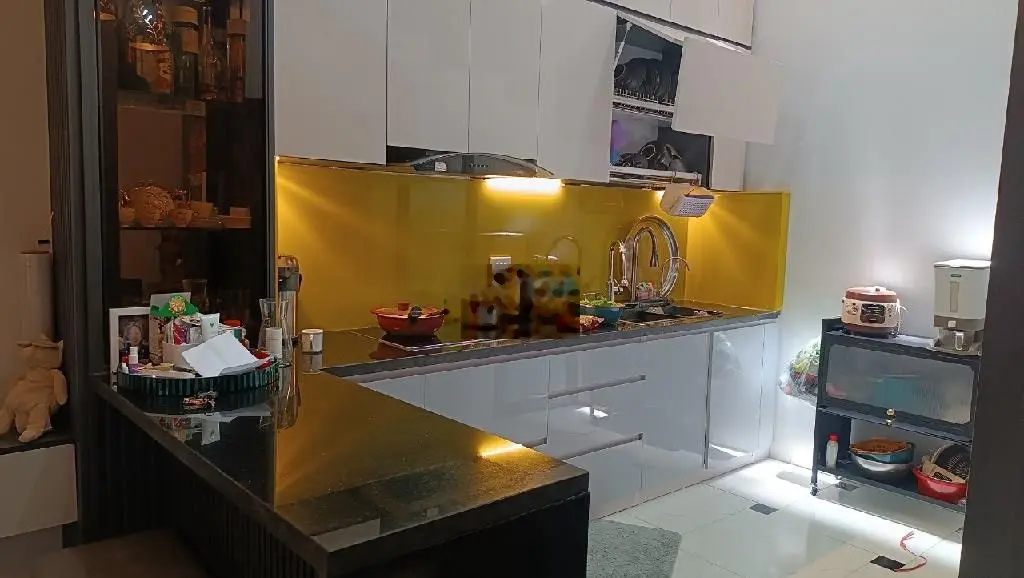 Chủ nhà gương mặt hiền từ nên e bán từ tâm cho chủ, Nhà Minh Khai