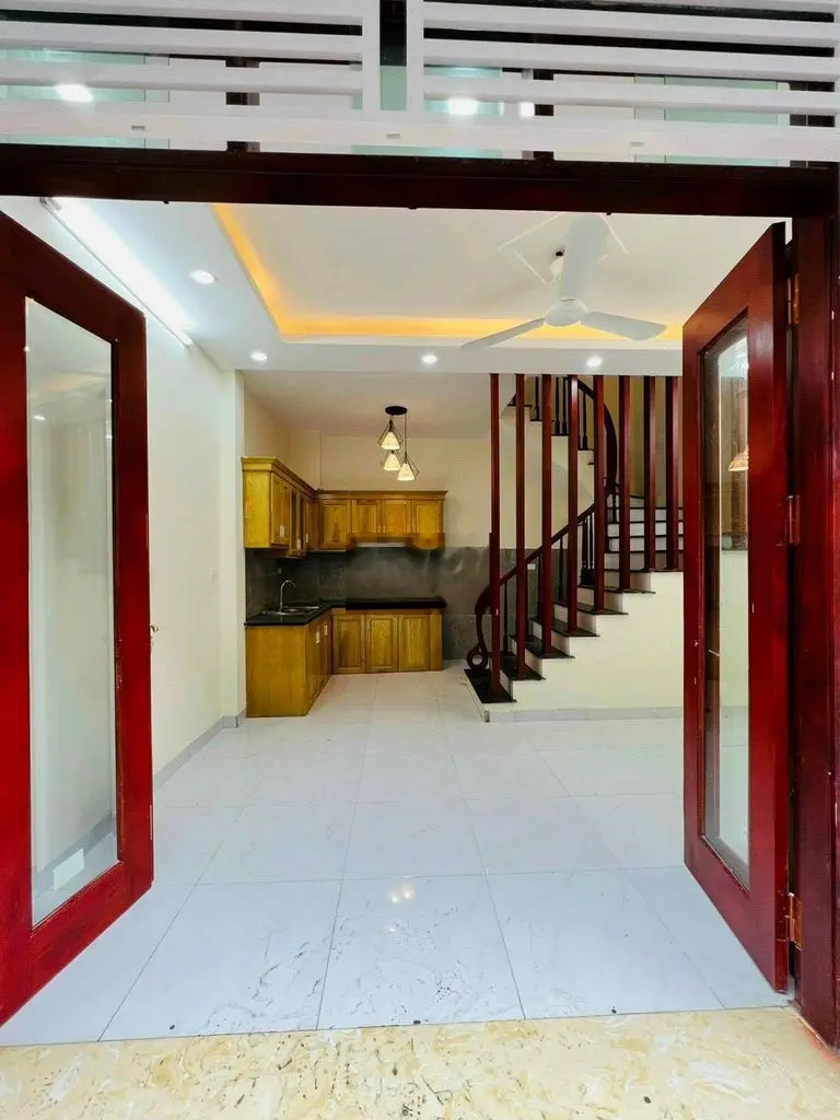 Bán nhà tại Phụng Châu, Chương Mỹ. Diện tích 34m2, 3 tầng, giá 1,69 tỷ