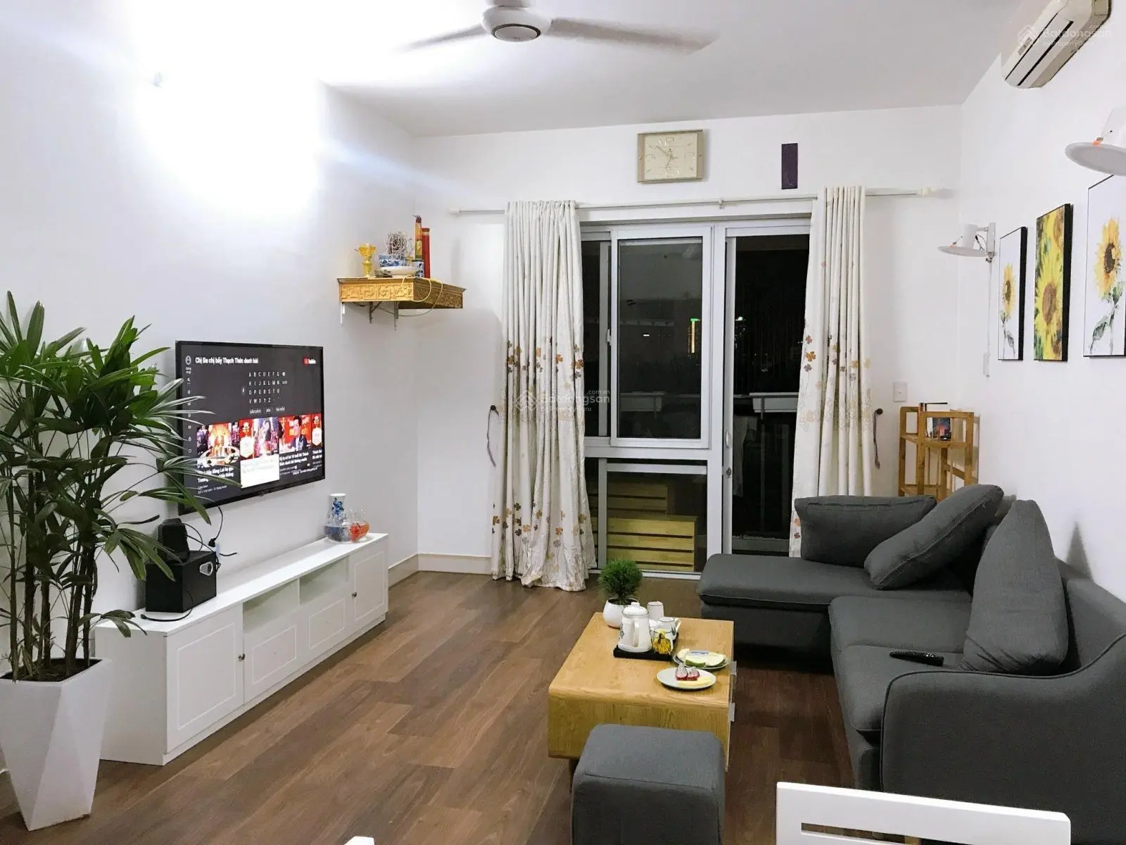 Chính chủ bán căn 3PN tại HH2 Bắc Hà, Q. Nam Từ Liêm. Sẵn sổ giá 4.9 tỷ bao toàn bộ thuế phí