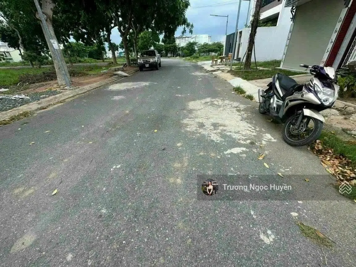 Bán đất MTĐ Nguyễn Văn Tốt, Phường 1, Châu Thành, gần chợ Tây Ninh 120m2 giá 550triệu. SHR