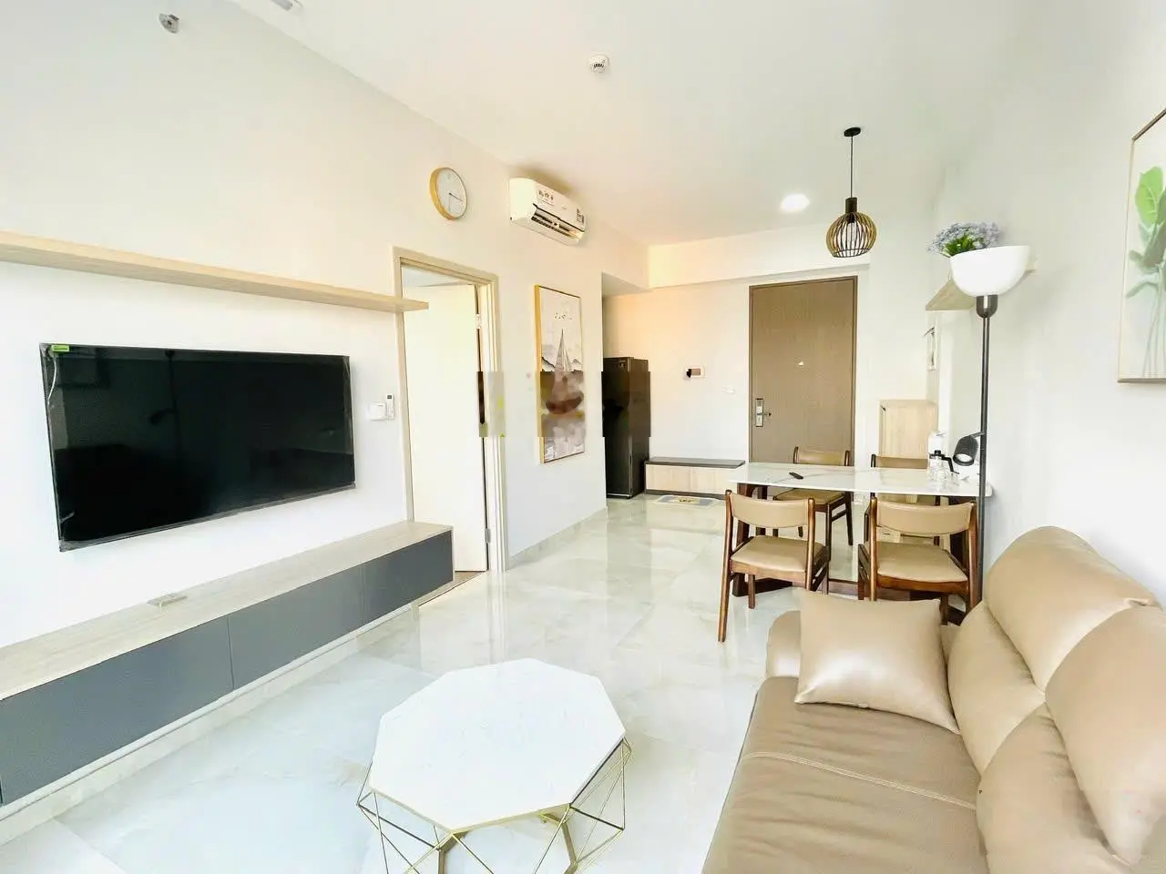 Bán duy nhất căn hộ 1PN, CH Ascentia, 69m2, giá chỉ 4.8 tỷ. Sân vườn rộng rãi. Full NT