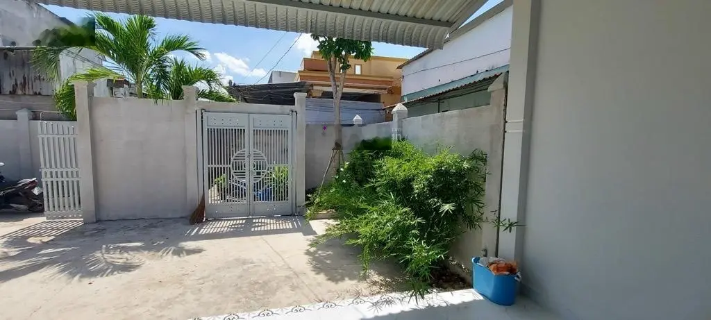 Nhà vườn rộng 13*26m, 4,8 tỷ, giá chốt: thương lượng, hẻm 360 Nguyễn Văn Tạo, LT Nhà Bè, sổ hồng
