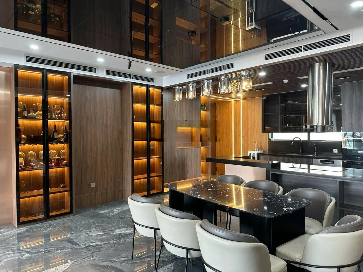 Bán căn Roman Plaza 103m 3N3W giá 6,2 tỷ. Sẵn sổ, full nội thất. LH 0962 347 ***