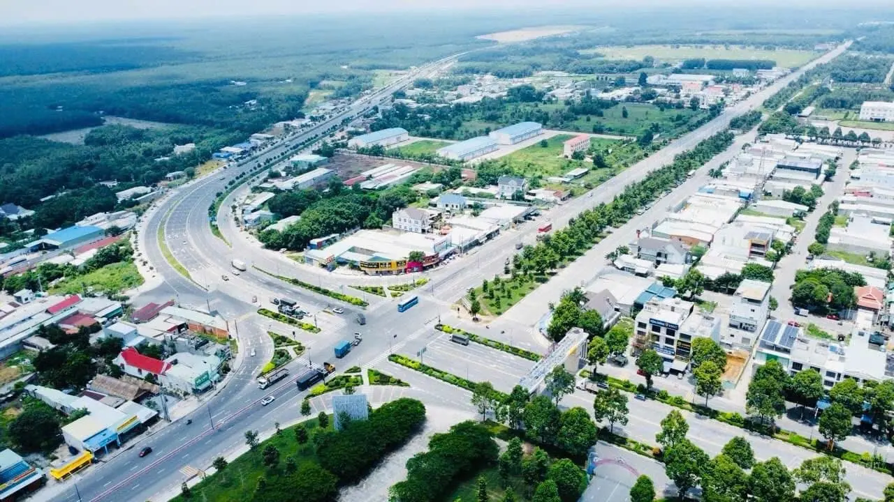 Bán 2 lô đất ngay trung tâm hành chính Bàu Bàng - giá 790tr - sổ hồng riêng - đường 13m
