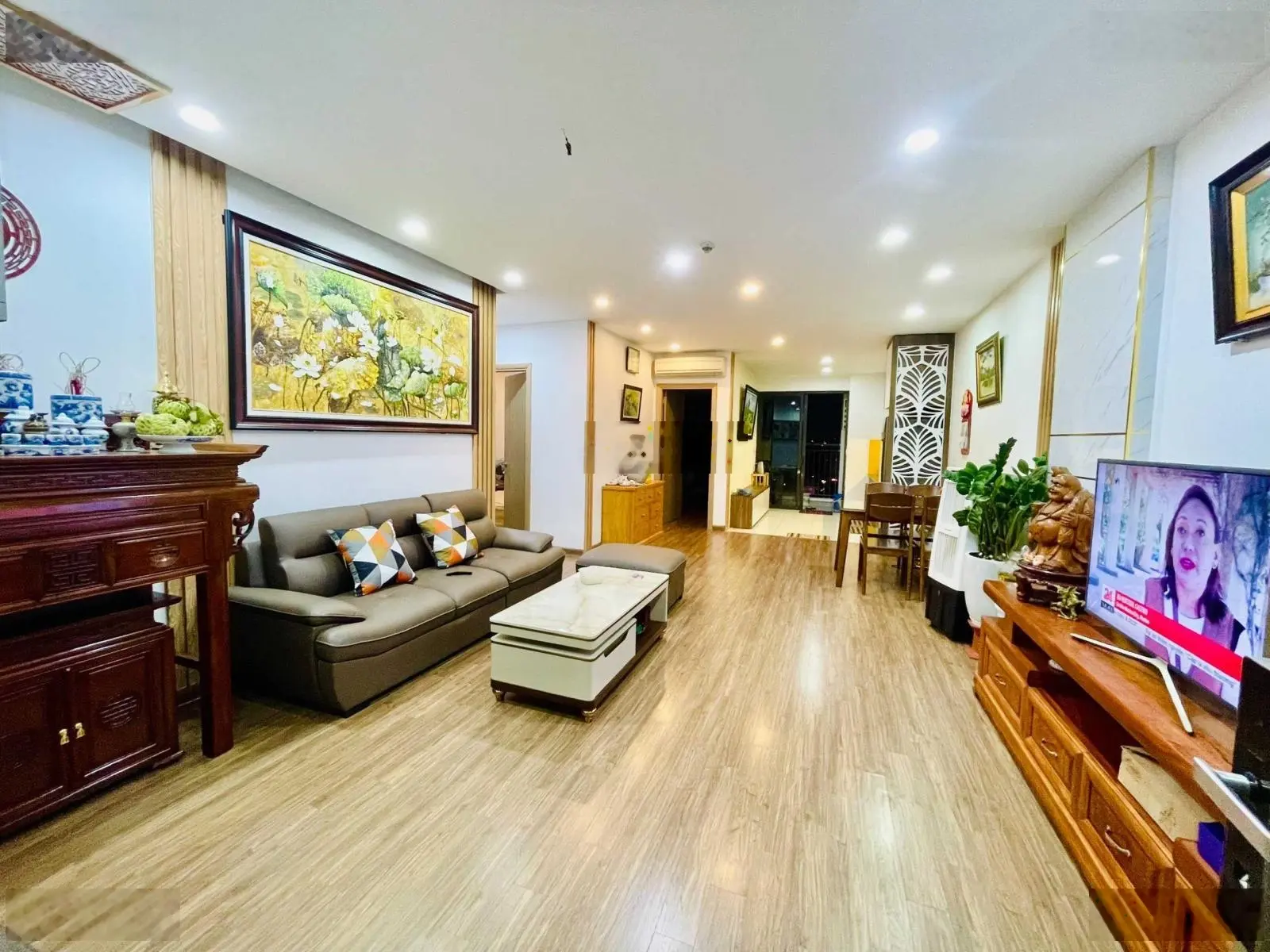 Bán căn 105m2 3 ngủ chung cư New Horizon 87 Lĩnh Nam