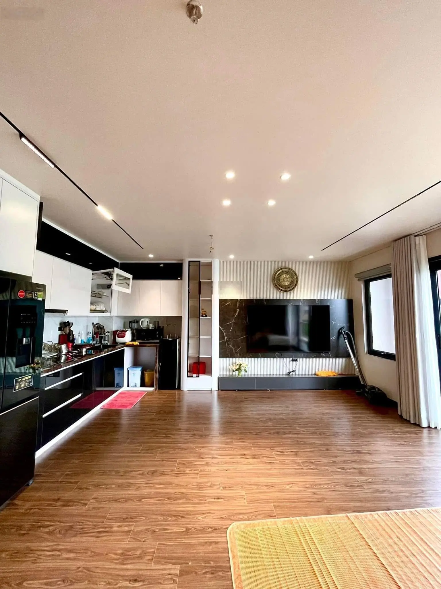 Đây rồi! Bán nhà Võng Thị 54m2 - 6 tầng thang máy - ngõ thông kinh doanh - gần phố - ô tô - 14.2 tỷ