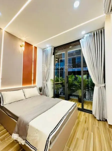 Cơ hội vàng! Bán nhà sổ hồng riêng 1 trệt 1 lầu DT 40m2 tại quận Bình Tân, giá chỉ 2.2 tỷ!