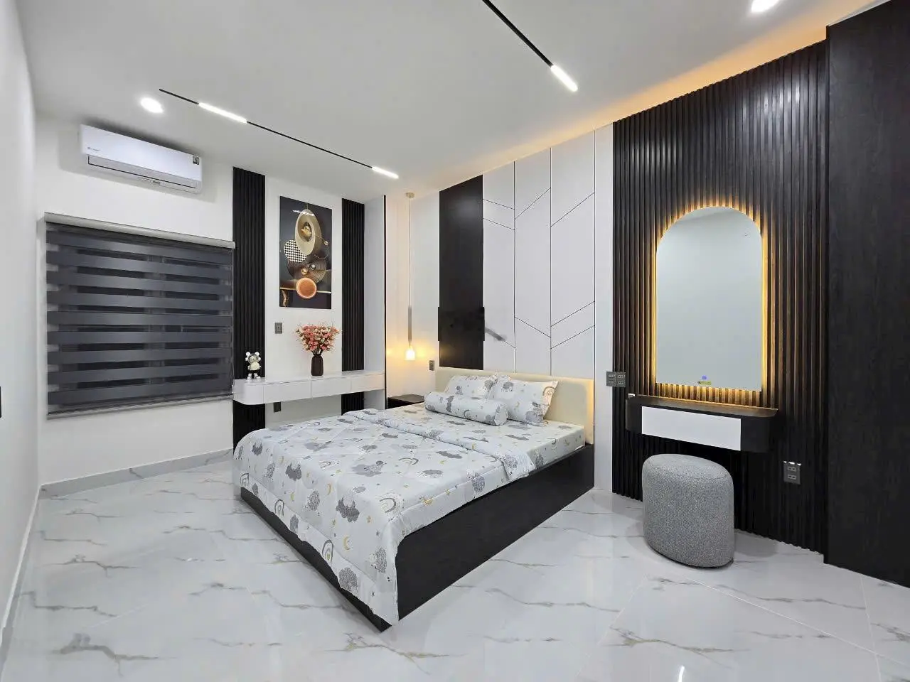 Bán siêu phẩm thiết kế Luxury, full nội thất hiện đại, cách biển 500m, sân ô tô. LH 0937 894 ***