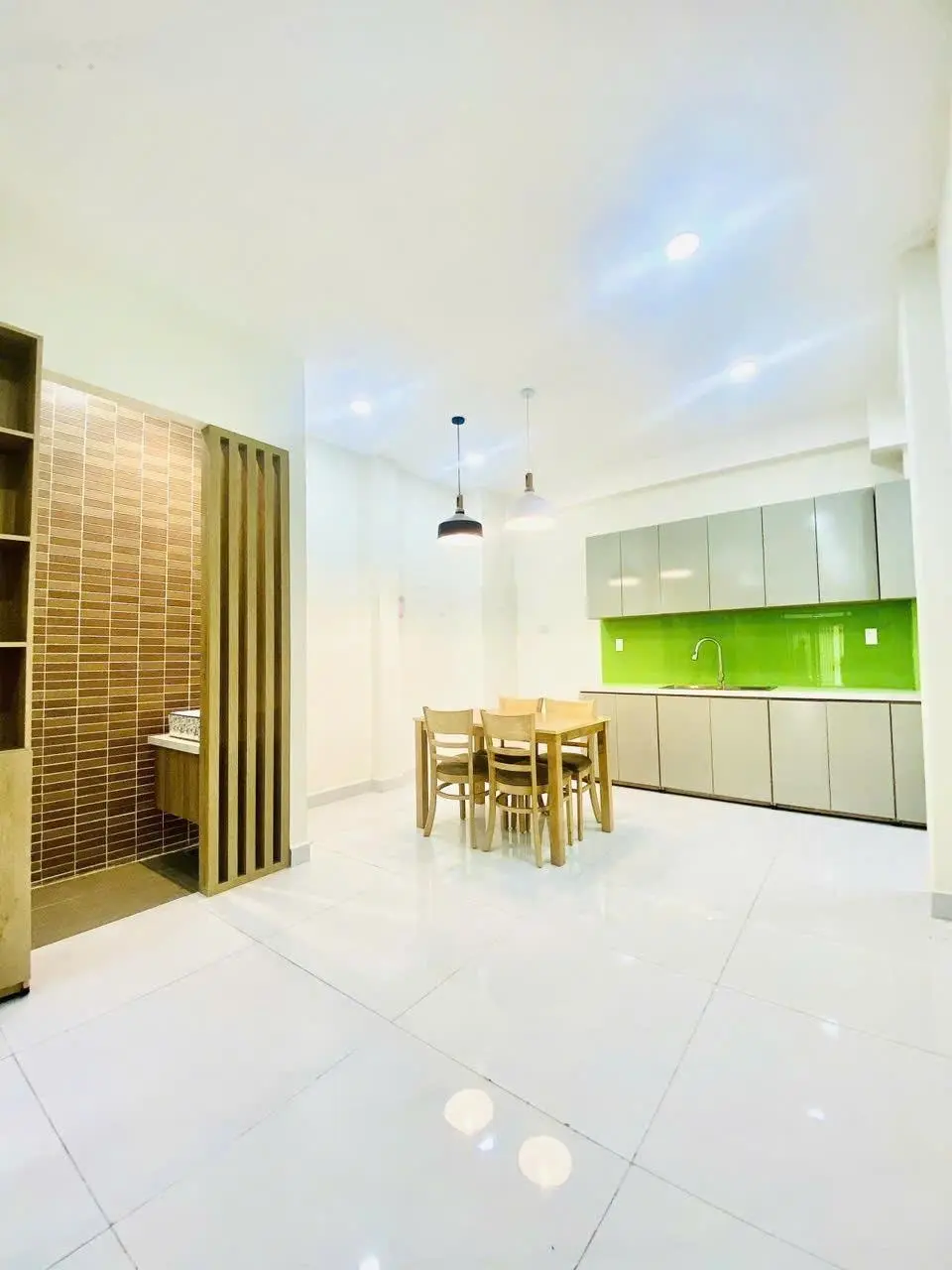 BÁN NHÀ HXH NGAY BIGC TRƯỜNG CHINH QUẬN TÂN PHÚ 60M2 3 TẦNG CHỈ HƠN 5 TỶ FULL NỘI THẤT CHỦ GẤP BÁN.