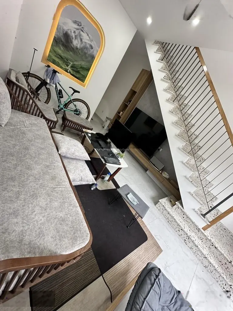 Nhà 2 mặt tiền hẻm 4m đường Bến Vân Đồn, mới xây full NT, 56.5m2, giá 10,7 tỷ