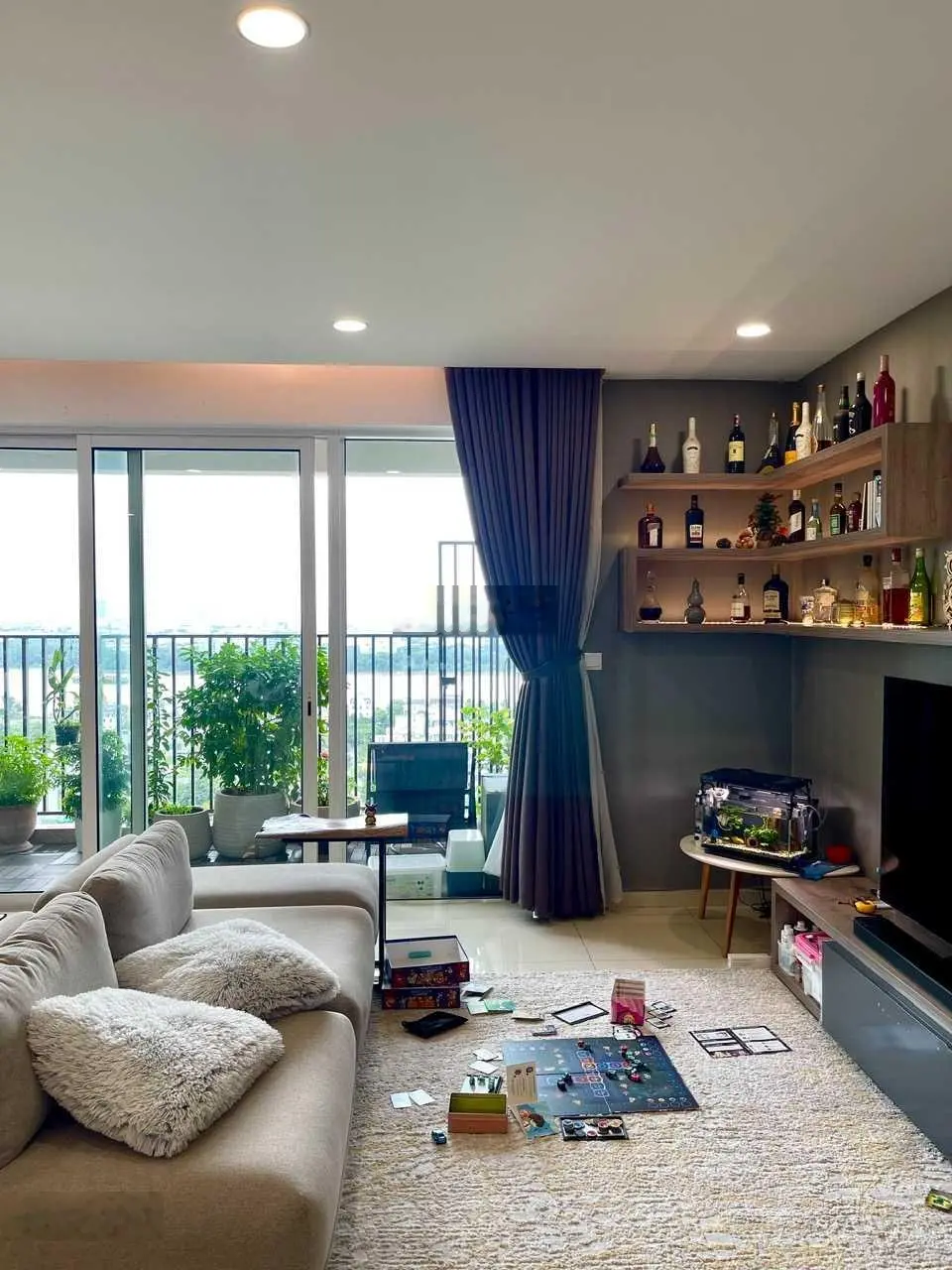 CĂN 4PN TẦNG TRUNG VIEW SÔNG TRỰC DIỆN ĐẸP XUẤT SẮC