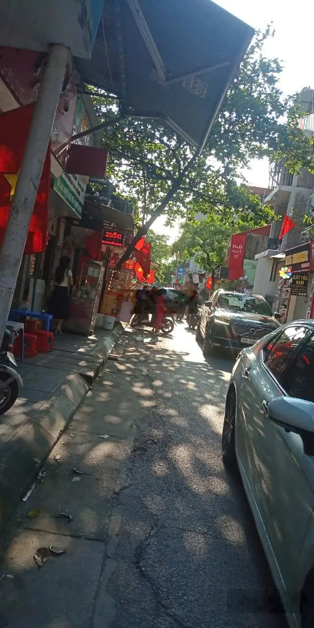 Cơ hội Đầu tư ! Lô góc mặt phố Nguyễn Quý Đức : DT 85mx4T, MT chính 5m giá 26 tỷ