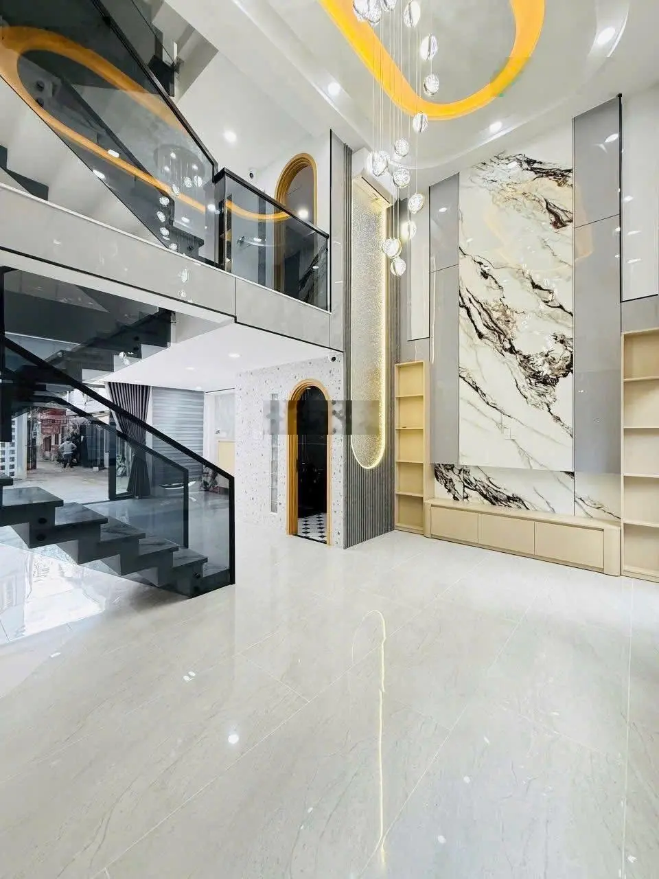 Bán gấp nhà Đ.Vạn Kiếp,P1,Bình Thạnh giá 3Tỷ250/68,4m cho thuê 22tr/tháng gần Coopmart Rạch Miễu