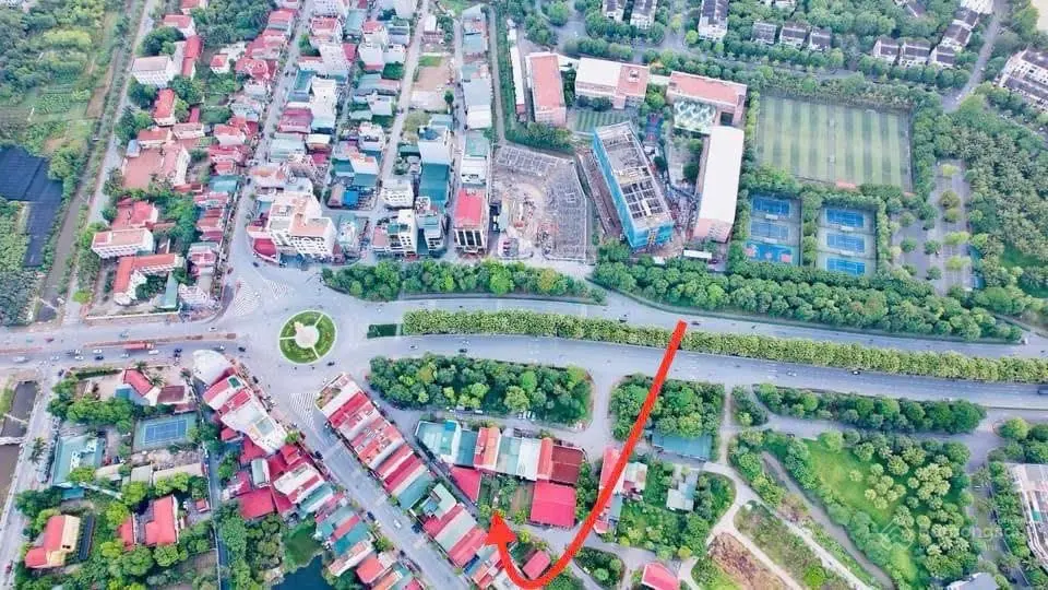 Bán đất đấu giá vòng xuyến Văn Giang