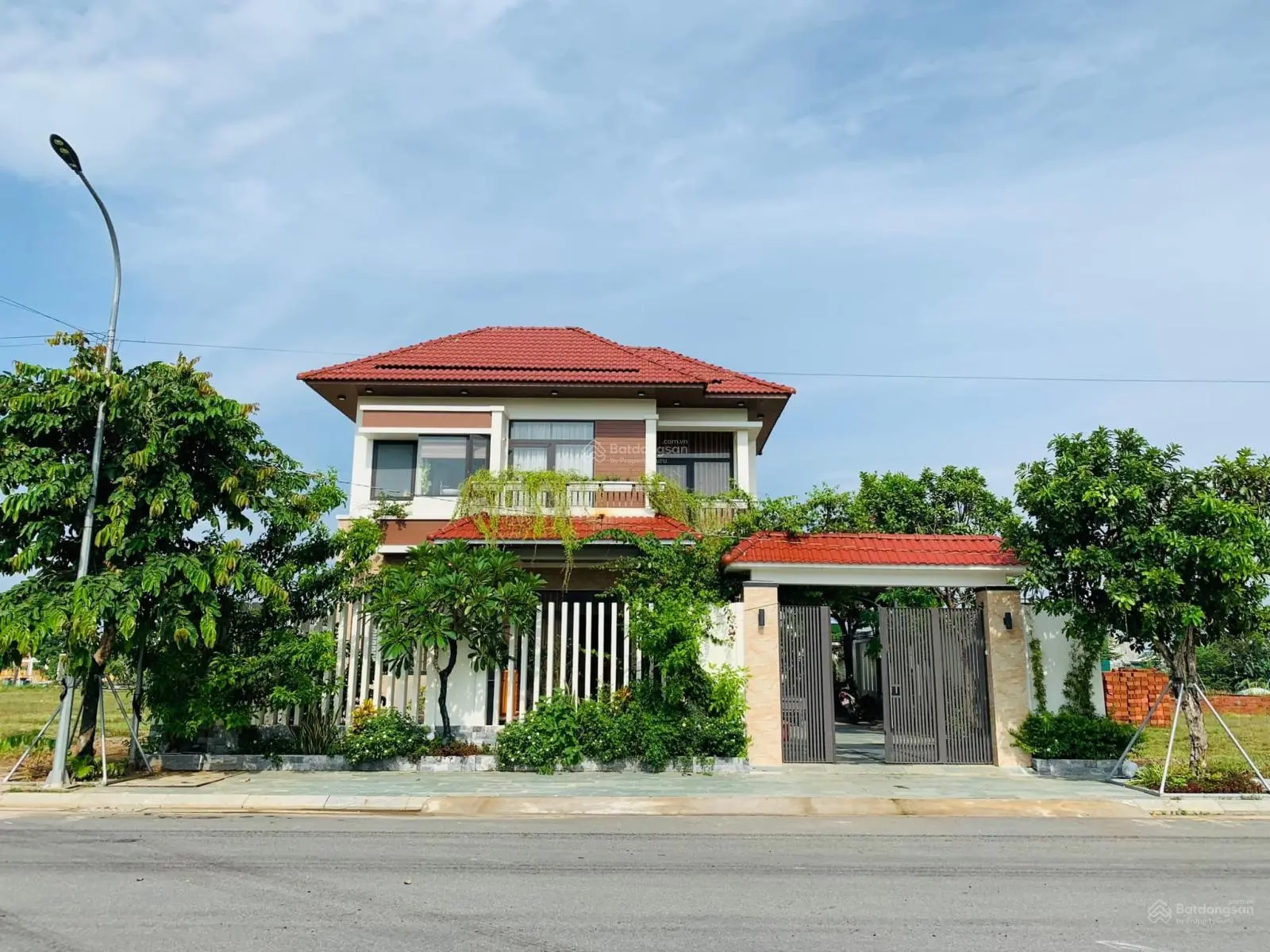 Lô góc biệt thự 317m2 KDC 577 - dự án đẹp nhất Quảng Ngãi