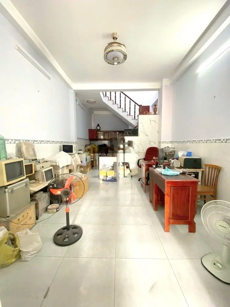 Nhà riêng 48m2,hẻm 8m,ngay chợ 4 xã,giá 4 tỷ 7
