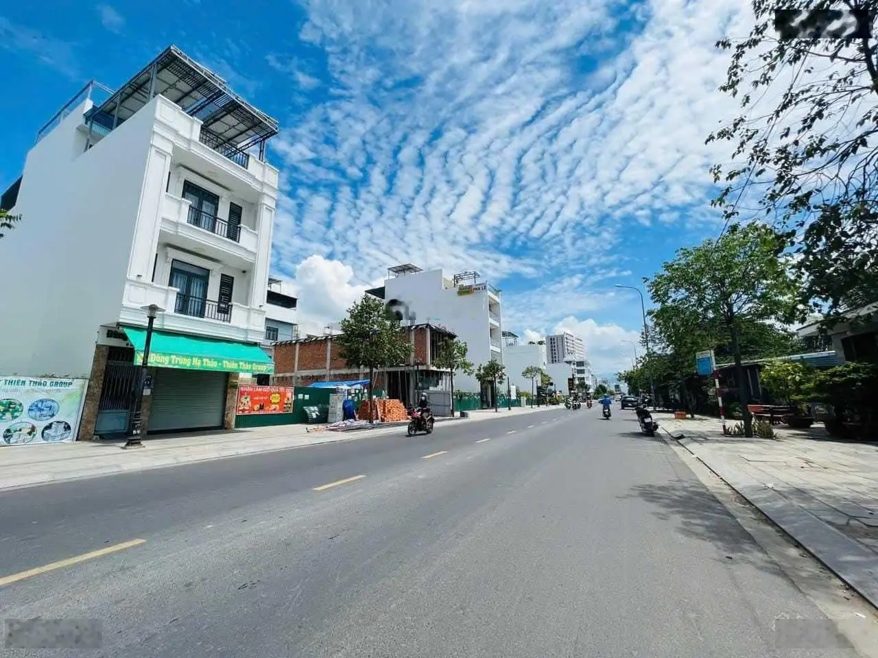 Cần ra gấp lô Gốc 2 mặt tiền 135m2 ngay khu Trung Tâm - Đối diện với Chợ Mới LT mà giá chỉ 1Tỷ760tr