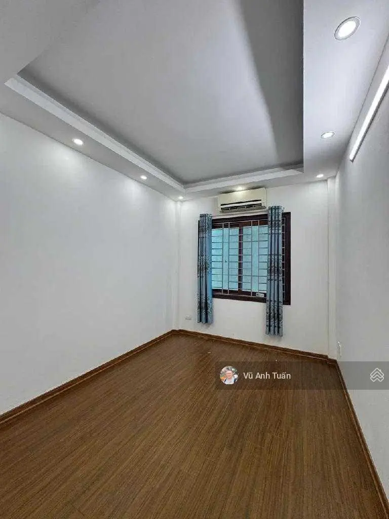 Cực hiếm, 40m2 nhà Tam Trinh, 2 thoáng, ngõ nông, 1 bước ra phố, nội thất đẹp, 4 ngủ, 5.45 tỷ