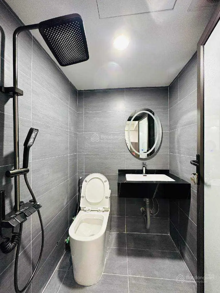 Bán chung cư Thịnh Liệt 60m2 nhà đẹp sổ đỏ thang máy dân trí 2,58 tỷ