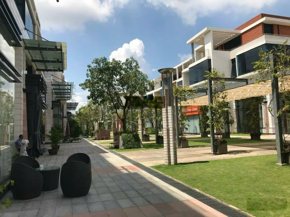 Kẹt vốn, cần tiền, bán nhanh căn biệt thự Đẹp, Cao cấp Galleria Nhà Bè sát bên Quận 7. DT 247m2